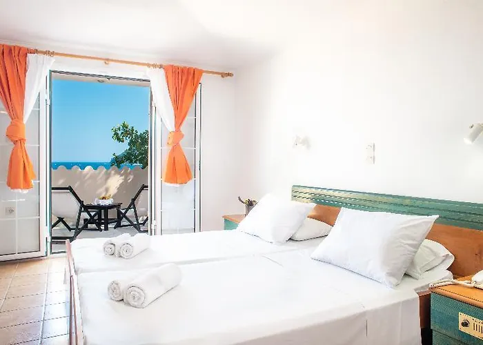 Gloria Maris (adults Only) 3*