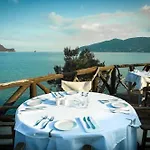 Gloria Maris (adults Only) 3* Laganász