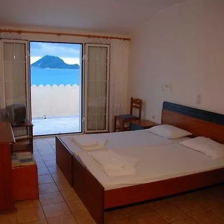 Gloria Maris (adults Only) Laganas